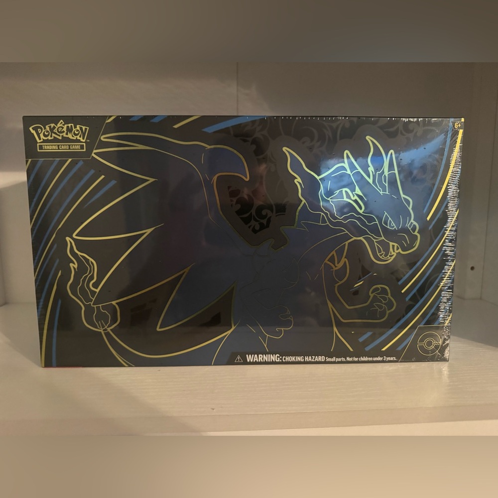 Brand New Charizard X Ex Ultra Premium Collection - Picture 2 of 4